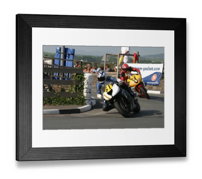 Framed Print : Dan Kneen (Slick Perf Kawasaki) 2007 Steam Packet Races Framed Print : Dan Kneen (Slick Perf Kawasaki) 2007 Steam Packet Races