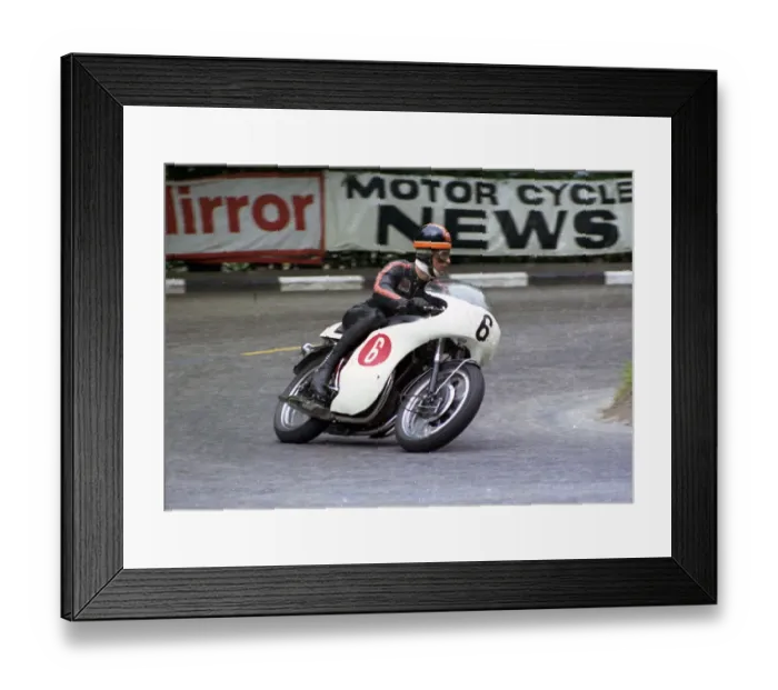 Framed Print : Tony Smith (BSA) 1968 Production TT Framed Print : Tony Smith (BSA) 1968 Production TT