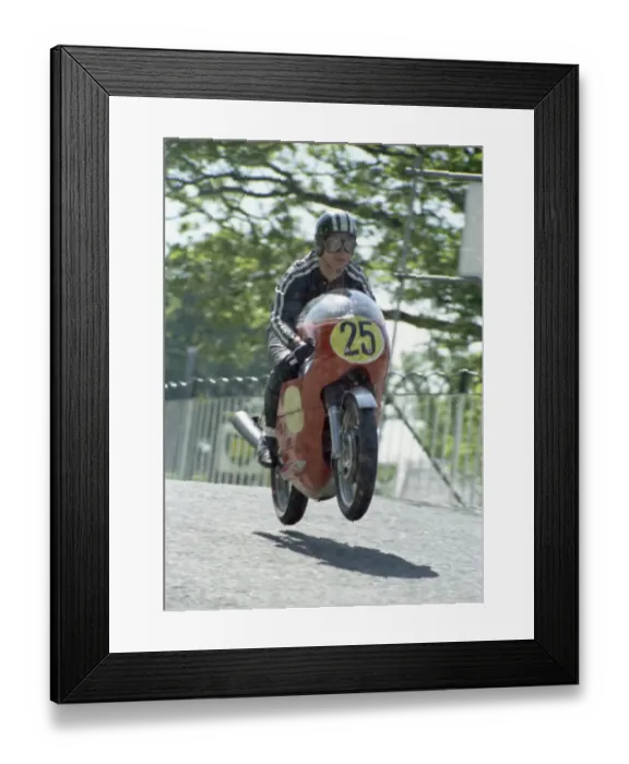 Framed Print : Brian Steenson (Seeley Matchless) 1969 Senior TT Framed Print : Brian Steenson (Seeley Matchless) 1969 Senior TT