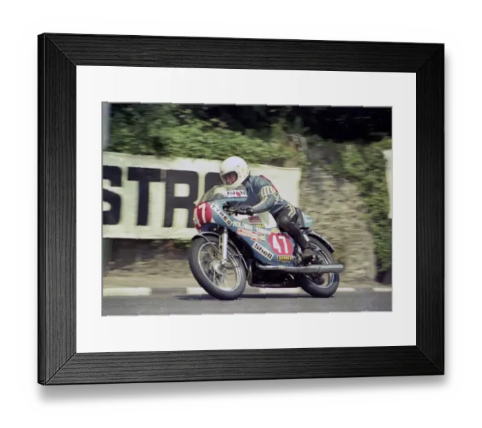 Framed Print : Richard Stephens (Yamaha) 1976 Production TT Framed Print : Richard Stephens (Yamaha) 1976 Production TT