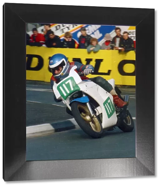 Roger Steele (Yamaha) 1988 Production D TT