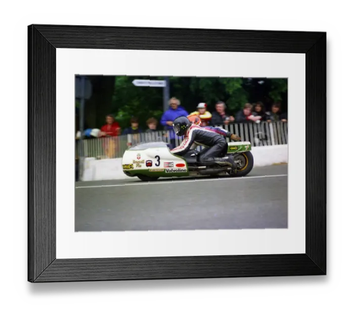 Framed Print : Rolf Steinhausen & Wolfgang Kalauch (Konig) 1977 Sidecar TT