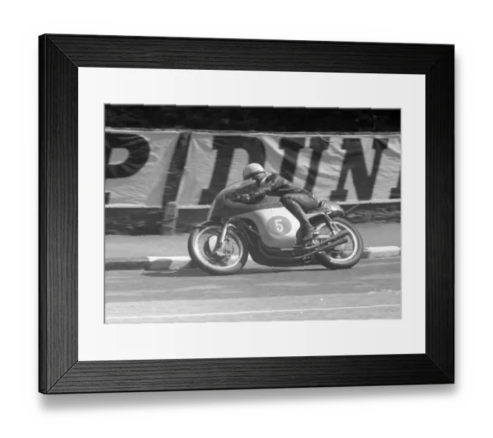 Framed Print : John Surtees (MV) 1959 Junior TT Framed Print : John Surtees (MV) 1959 Junior TT