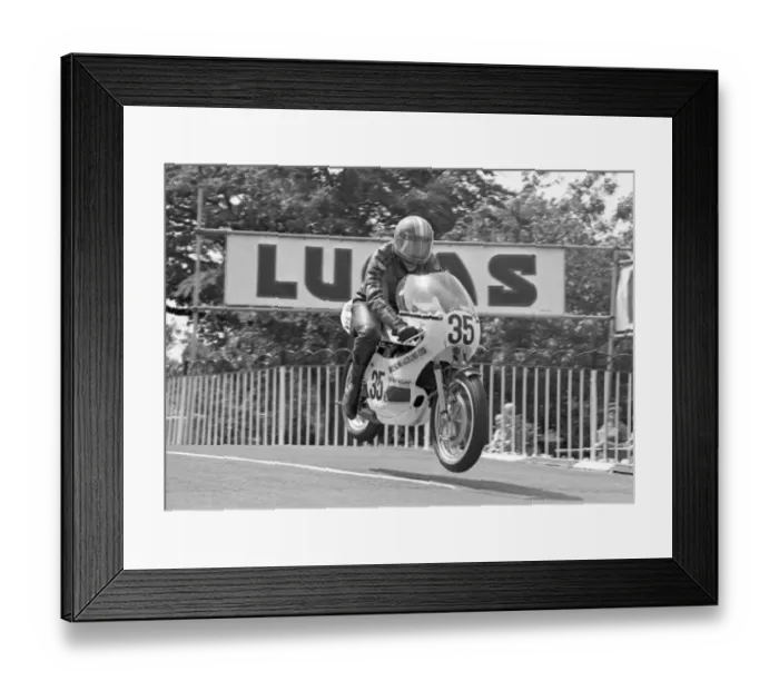Framed Print : Roger Sutcliffe (Yamaha) 1975 Classic TT Framed Print : Roger Sutcliffe (Yamaha) 1975 Classic TT
