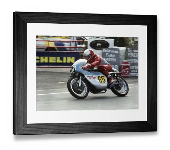 Framed Print : Roger Sutcliffe (Crooks Suzuki) 1994 Classic Parade Lap Framed Print : Roger Sutcliffe (Crooks Suzuki) 1994 Classic Parade Lap