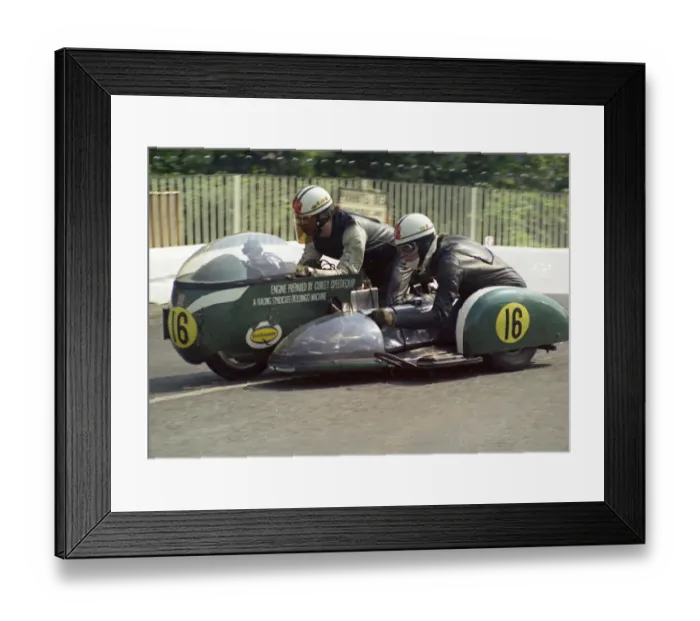 Framed Print : Adrian Swindells & D Bayer (Curley Atlas) 1971 750 Sidecar TT Framed Print : Adrian Swindells & D Bayer (Curley Atlas) 1971 750 Sidecar TT
