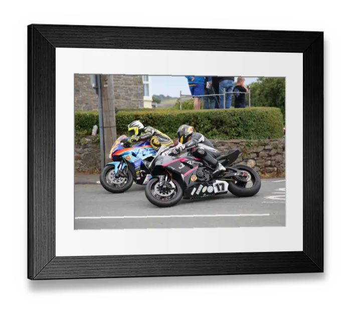 Framed Print : Joe Ackroyd (Kawasaki) 2019 Southern 100 Framed Print : Joe Ackroyd (Kawasaki) 2019 Southern 100