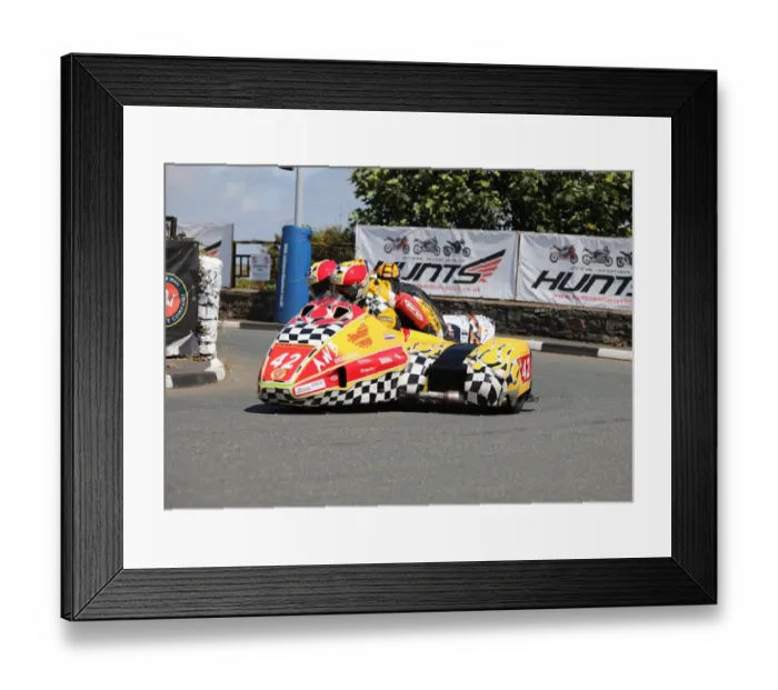 Framed Print : John Lowther & Robert Child (LCR Honda) 2019 Southern 100 Framed Print : John Lowther & Robert Child (LCR Honda) 2019 Southern 100