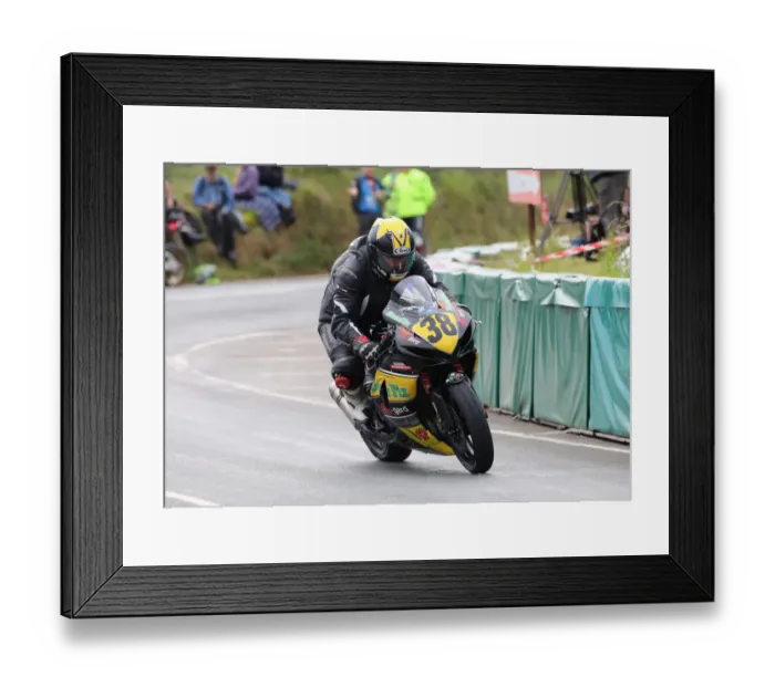 Framed Print : Jordan McFerran (Cam Suzuki) 2019 Southern 100 Framed Print : Jordan McFerran (Cam Suzuki) 2019 Southern 100