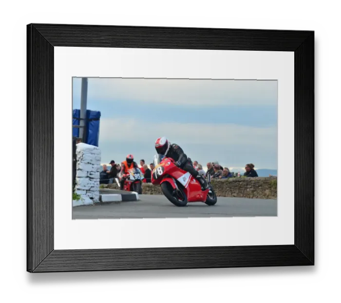 Framed Print : Mick Chatterton (Honda) 2012 Southern 100 Framed Print : Mick Chatterton (Honda) 2012 Southern 100