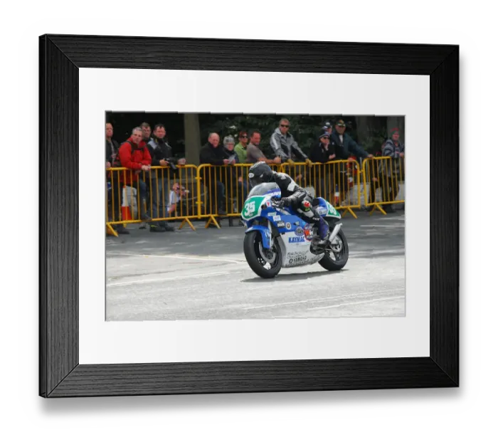 Framed Print : Charles Rhyst Hardisty (Suzuki) 2014 Super Twin Manx Grand Prix Framed Print : Charles Rhyst Hardisty (Suzuki) 2014 Super Twin Manx Grand Prix