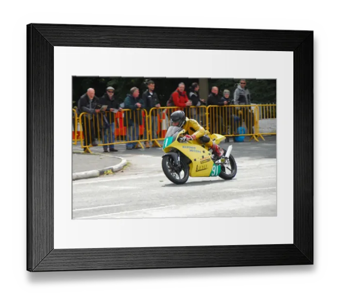 Framed Print : Paul Hedison (Honda) 2014 Lightweight Manx Grand Prix Framed Print : Paul Hedison (Honda) 2014 Lightweight Manx Grand Prix