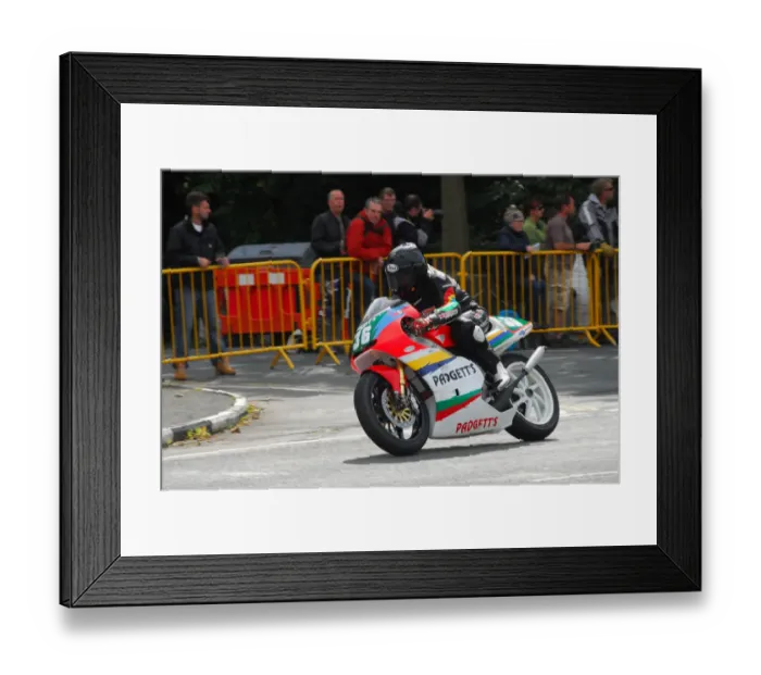 Framed Print : Dean Martin (Padgett Honda) 2014 Supertwin Manx Grand Prix Framed Print : Dean Martin (Padgett Honda) 2014 Supertwin Manx Grand Prix