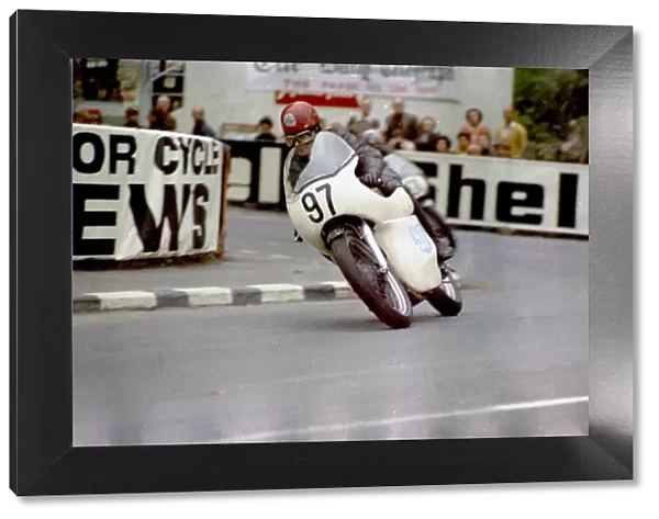 Kevin Cowley (Norton) 1968 Junior Manx Grand Prix