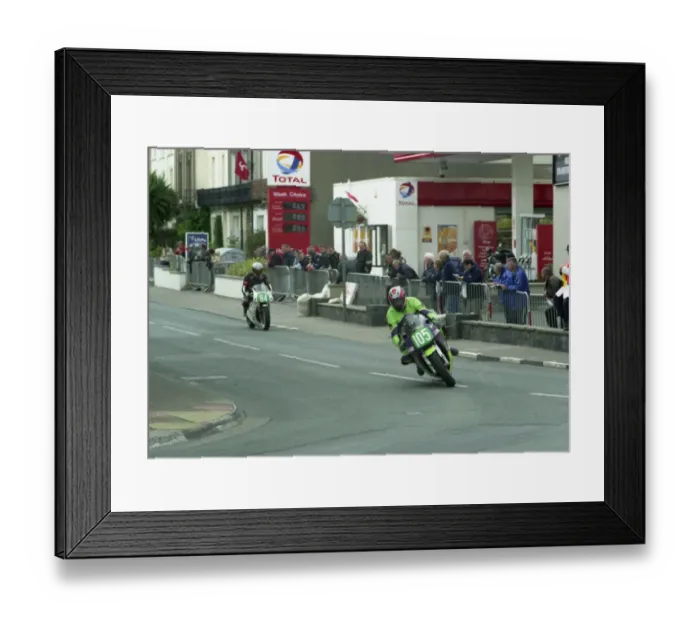 Framed Print : Dave Clarke (Kawasaki) 2004 Ultra Lightweight Manx Grand Prix Framed Print : Dave Clarke (Kawasaki) 2004 Ultra Lightweight Manx Grand Prix