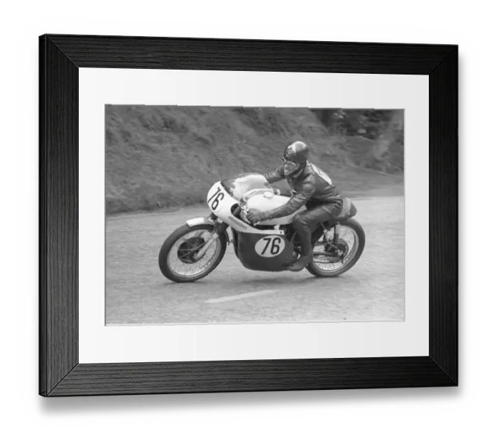 Framed Print : Brian Moses (Norton BSA) 1966 Senior Manx Grand Prix Framed Print : Brian Moses (Norton BSA) 1966 Senior Manx Grand Prix