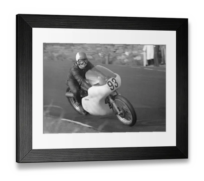 Framed Print : Alistair Copland (Norton) 1970 Senior Manx Grand Prix Framed Print : Alistair Copland (Norton) 1970 Senior Manx Grand Prix