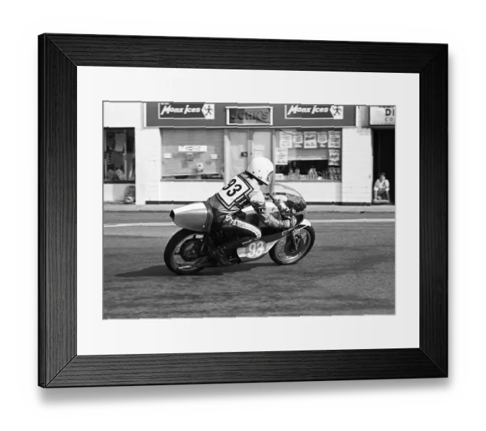 Framed Print : Dave Clarkson (Yamaha) 1975 Junior Manx Grand Prix Framed Print : Dave Clarkson (Yamaha) 1975 Junior Manx Grand Prix