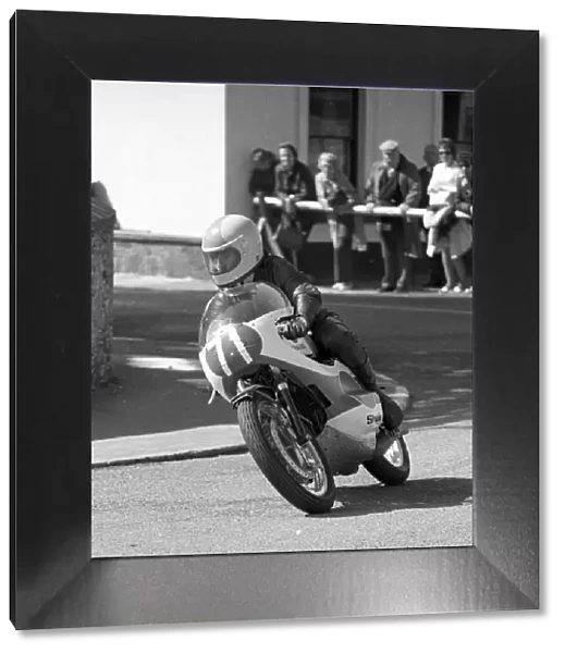 Peter Crew (Yamaha) 1973 Lightweight Manx Grand Prix