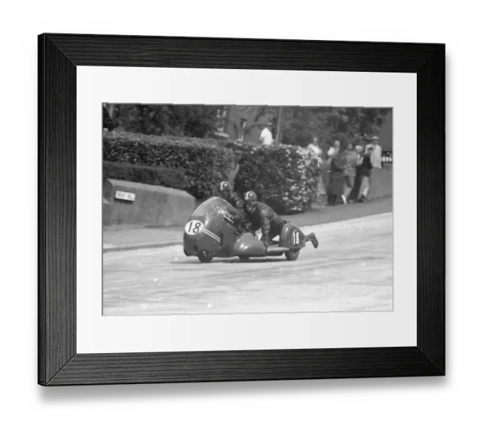 Framed Print : Claude Lambert & Gottfried Rufenacht (BMW) 1960 Sidecar TT Framed Print : Claude Lambert & Gottfried Rufenacht (BMW) 1960 Sidecar TT