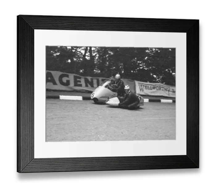 Framed Print : Bill Beevers & John Chisnall (BMW) 1960 Sidecar TT Framed Print : Bill Beevers & John Chisnall (BMW) 1960 Sidecar TT