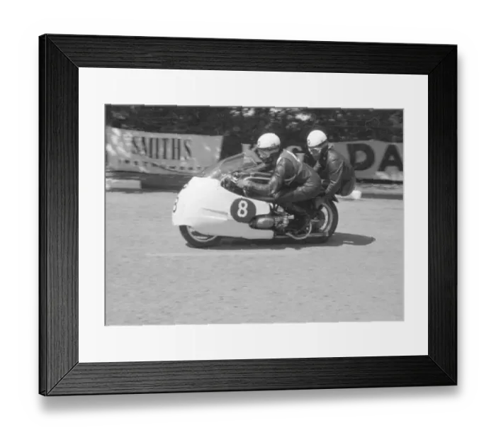 Framed Print : Alwyn Ritter & Edwin Blauth (BMW) 1960 Sidecar TT Framed Print : Alwyn Ritter & Edwin Blauth (BMW) 1960 Sidecar TT