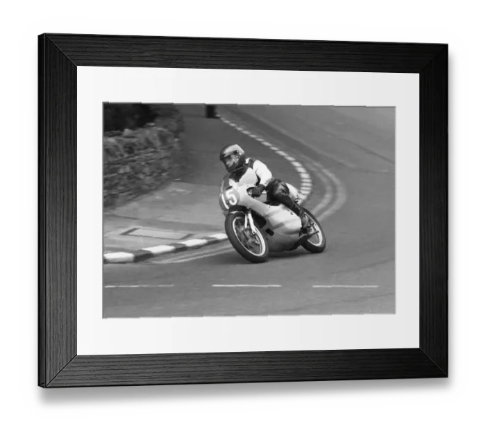 Framed Print : Colin Keith (Yamaha) 1975 Lightweight Manx Grand Prix