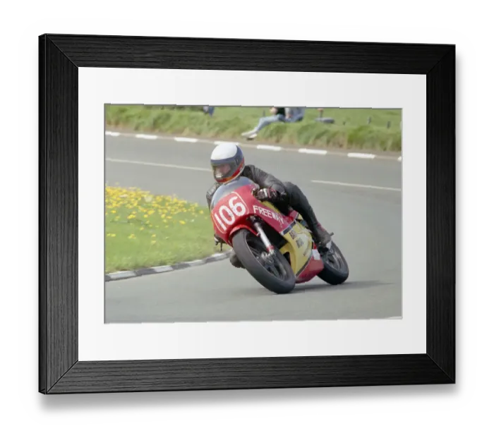Framed Print : Ken Virgo (Yamaha) 1987 Newcomers Manx Grand Prix Framed Print : Ken Virgo (Yamaha) 1987 Newcomers Manx Grand Prix