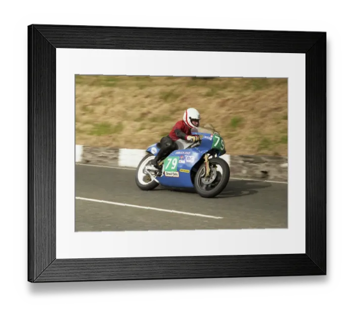 Framed Print : Tony Tuttle (EMC) 1986 Lightweight Manx Grand Prix Framed Print : Tony Tuttle (EMC) 1986 Lightweight Manx Grand Prix