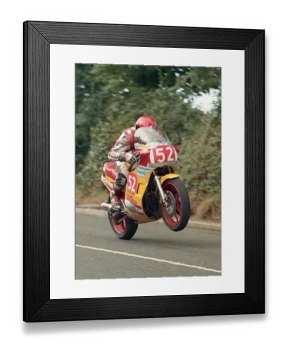 Framed Print : Dave Lawson (Suzuki) 1987 Newcomers Manx Grand Prix Framed Print : Dave Lawson (Suzuki) 1987 Newcomers Manx Grand Prix