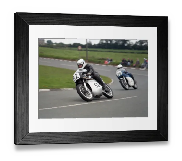 Framed Print : Graham Boothby (Norton) 1987 Senior Classic Manx Grand Prix Framed Print : Graham Boothby (Norton) 1987 Senior Classic Manx Grand Prix