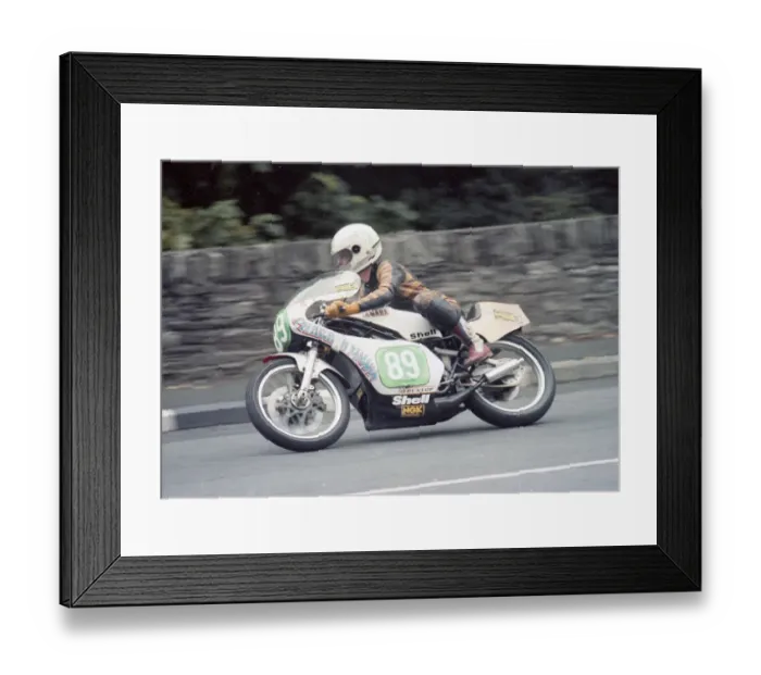 Framed Print : Dave Leach (Yamaha) 1982 Newcomers Manx Grand Prix Framed Print : Dave Leach (Yamaha) 1982 Newcomers Manx Grand Prix