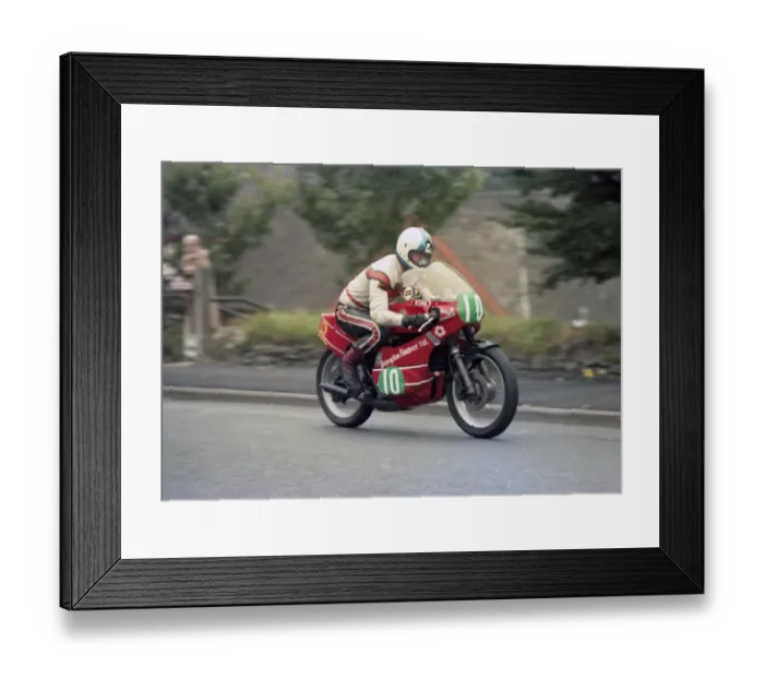 Framed Print : Kenny Kneen (Yamaha) 1982 Lightweight Manx Grand Prix