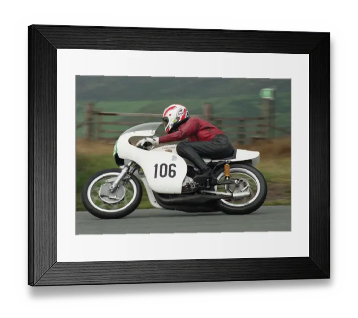 Framed Print : David Whitehpuse (Yamaha) 1996 Lightweight Classic Manx Grand Prix Framed Print : David Whitehpuse (Yamaha) 1996 Lightweight Classic Manx Grand Prix