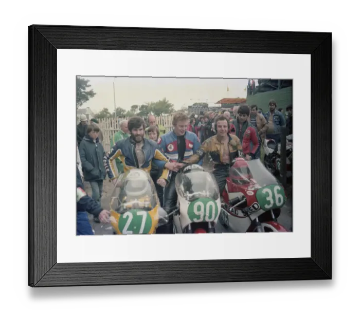 Framed Print : Sean Collister (Yamaha) Rob Haynes (Yamaha) and Mike Booys (Pinfold Yamaha Framed Print : Sean Collister (Yamaha) Rob Haynes (Yamaha) and Mike Booys (Pinfold Yamaha