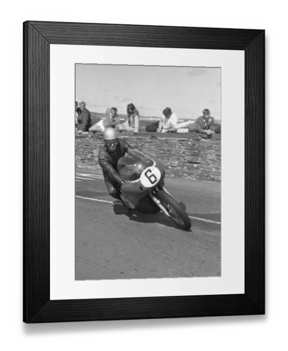 Framed Print : Selwyn Griffiths (Cowles Matchless) 1966 Southern 100 Framed Print : Selwyn Griffiths (Cowles Matchless) 1966 Southern 100