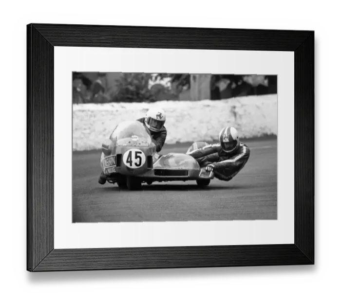 Framed Print : David Costain & Barry Costain (Honda) 1981 Southern 100 Framed Print : David Costain & Barry Costain (Honda) 1981 Southern 100