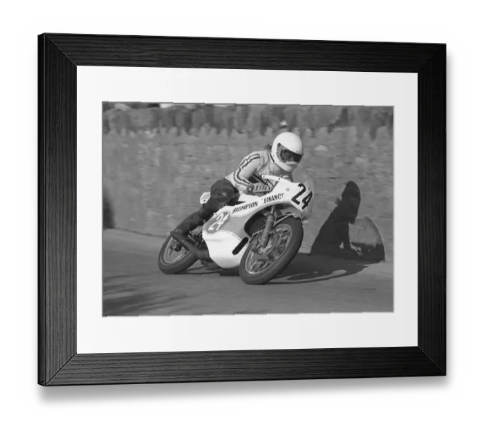 Framed Print : Des Connor (Yamaha) 1979 Southern 100 Framed Print : Des Connor (Yamaha) 1979 Southern 100
