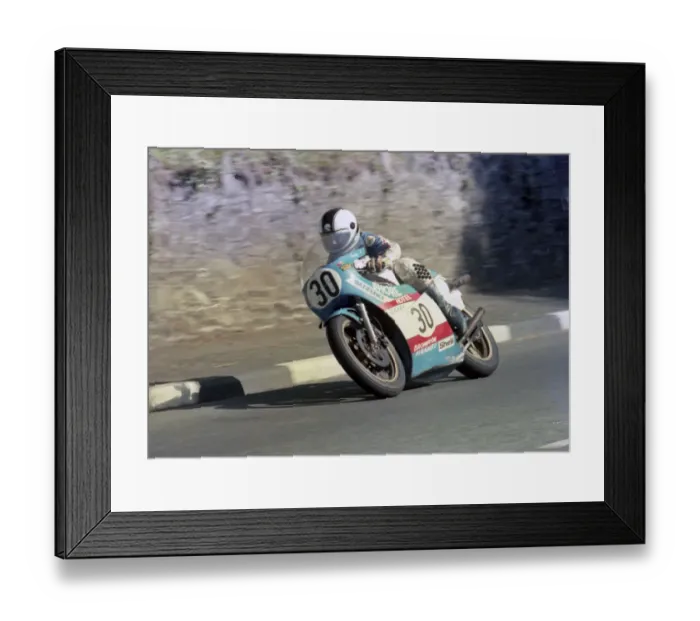 Framed Print : Buddy Yeardsley (Suzuki) 1982 Senior Manx Grand Prix