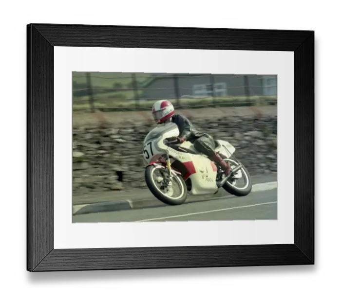 Framed Print : Dave Parry (Yamaha) 1982 Senior Manx Grand Prix