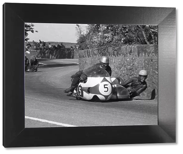 Nigel Mead & Dave Reynolds (Triumph) 1966 Southern 100