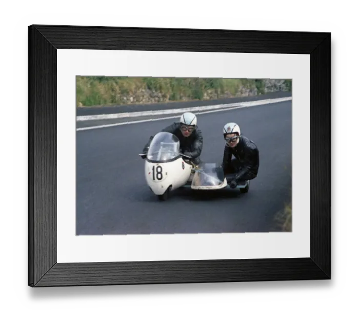 Framed Print : Artie Oates & Edda Oates (L&M Spl) 1969 Southern 100 Framed Print : Artie Oates & Edda Oates (L&M Spl) 1969 Southern 100