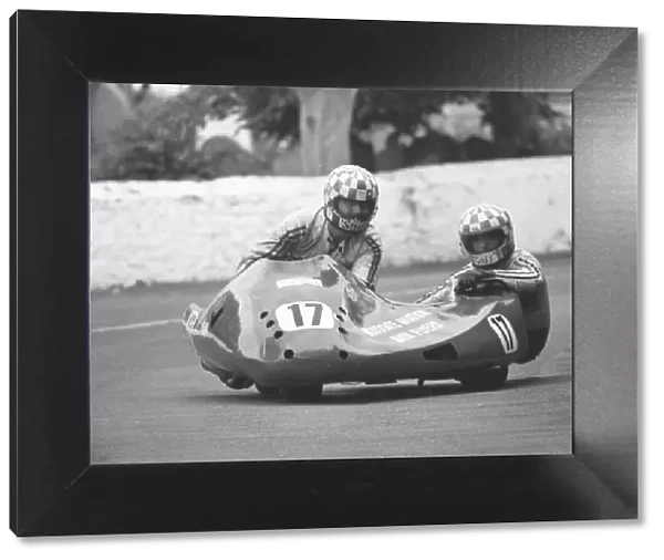 Stuart West & Geoff Wilbraham (Kawasaki) 1981 Southern 100