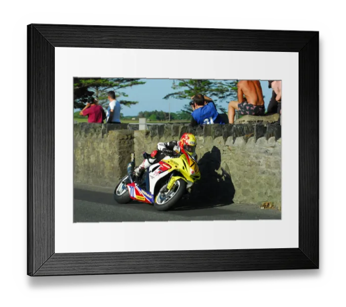 Framed Print : Glenn Harrison (Suzuki) 2013 Post TT Framed Print : Glenn Harrison (Suzuki) 2013 Post TT