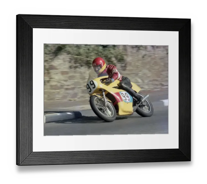 Framed Print : Cliff Mylchreest (Yamaha) 1982 Senior Manx Grand Prix Framed Print : Cliff Mylchreest (Yamaha) 1982 Senior Manx Grand Prix