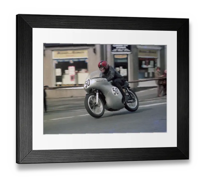 Framed Print : Grant Sellars (Norton) 1983 Senior Classic Manx Grand Prix Framed Print : Grant Sellars (Norton) 1983 Senior Classic Manx Grand Prix