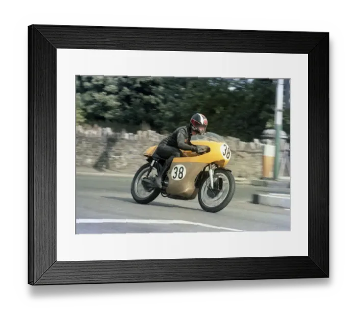 Framed Print : Ken Inwood (Norton) 1983 Senior Classic Manx Grand Prix Framed Print : Ken Inwood (Norton) 1983 Senior Classic Manx Grand Prix