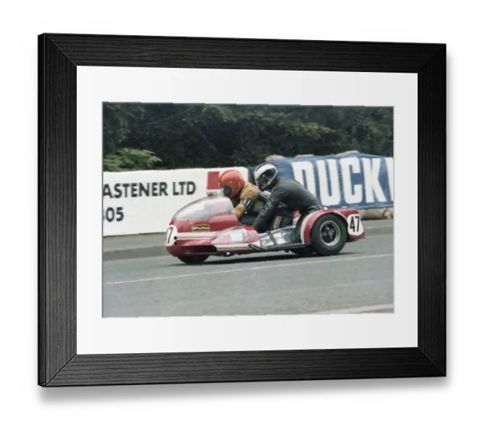 Framed Print : Fred Cornbill & Keith Cornbill (Parker Suzuki) 1979 Sidecar TT Framed Print : Fred Cornbill & Keith Cornbill (Parker Suzuki) 1979 Sidecar TT