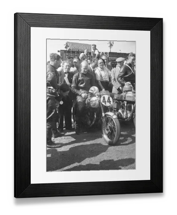 Framed Print : Owen Greenwood (BSA) 1953 Junior Clubman TT Framed Print : Owen Greenwood (BSA) 1953 Junior Clubman TT
