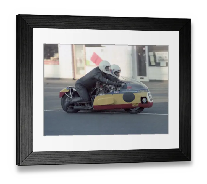 Framed Print : Trevor Youens & Gordon Appleby (Tryatt) 1979 Sidecar TT Framed Print : Trevor Youens & Gordon Appleby (Tryatt) 1979 Sidecar TT